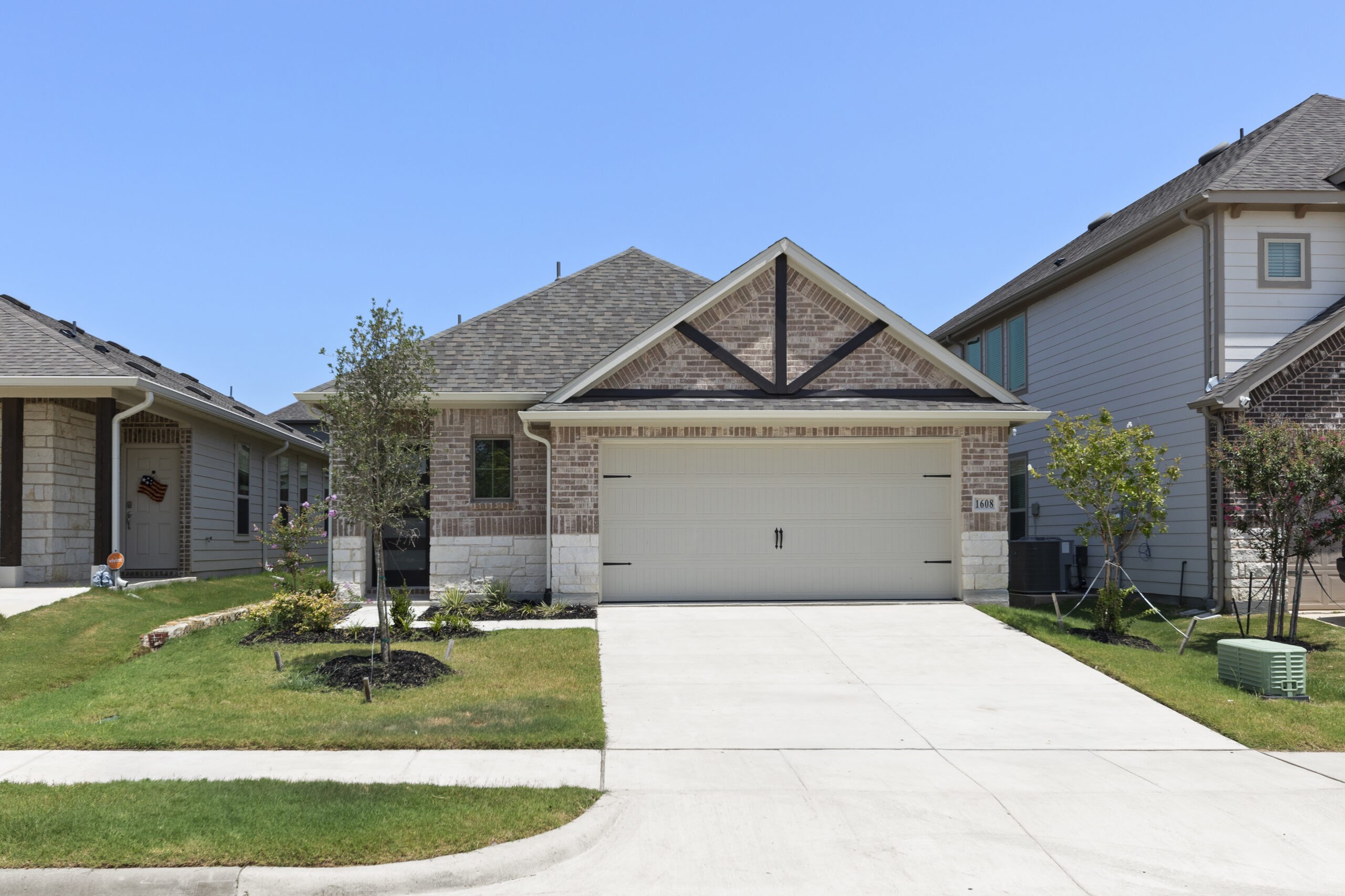1608 Meadow Crest Drive