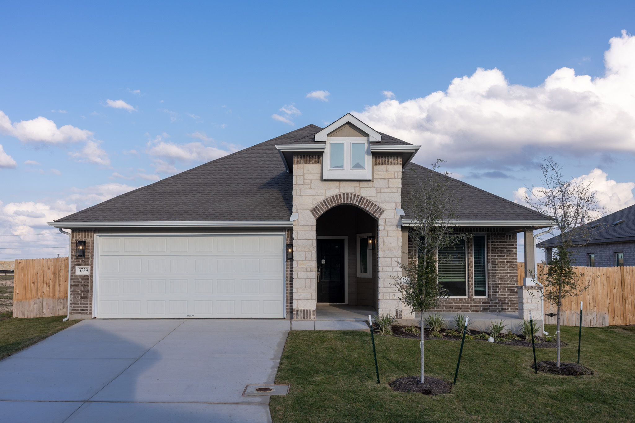 3729 Pin Oak Hills