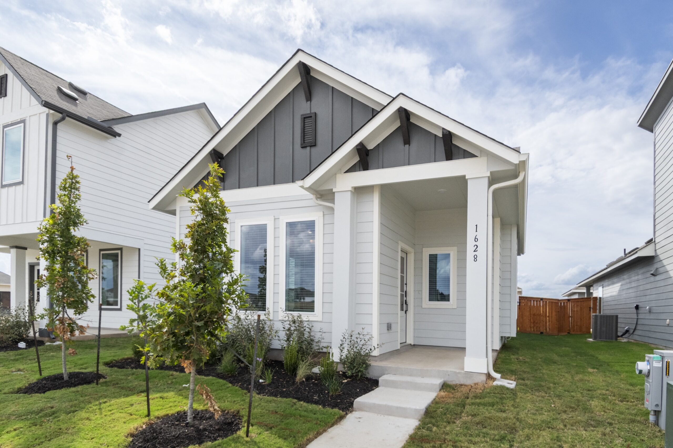 1628 Esplanade Parkway