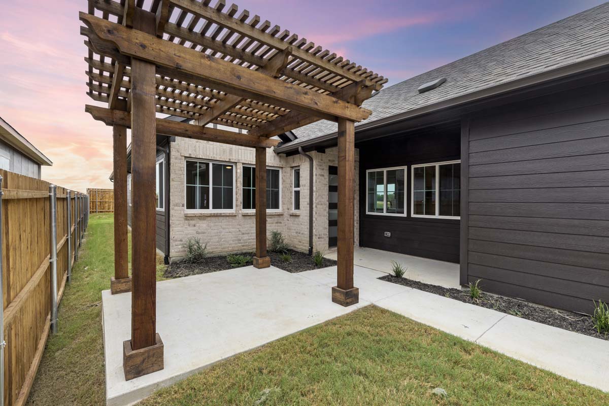 Toscana at 1640 Edgeway Drive, Aubrey, Texas: photo 2