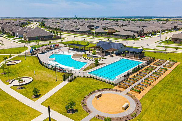 Community pool and amenity center at Sutton Fields in Celina TX within Prosper ISD